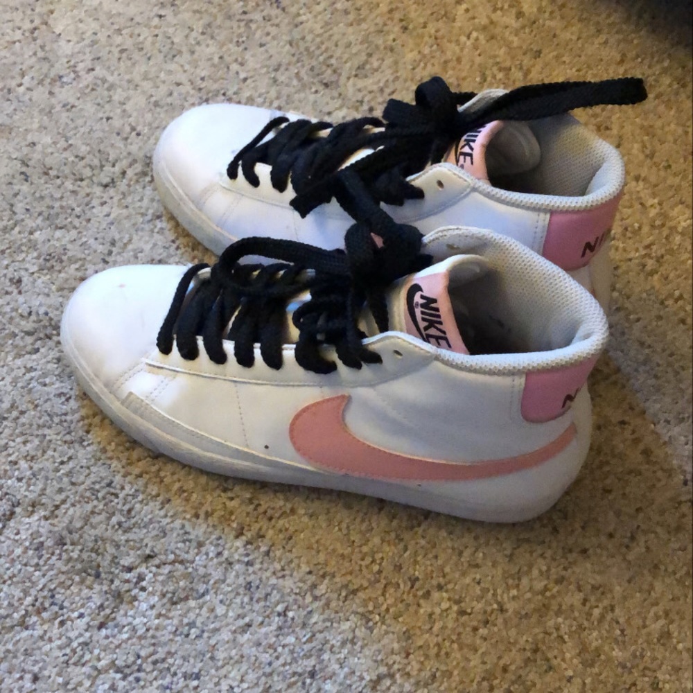 Nike Youth Blazer Mid